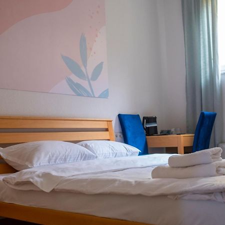 Mint Hotel Prizren Chambre photo